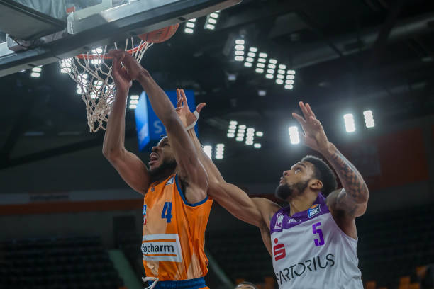 以高价转会 以高价转会